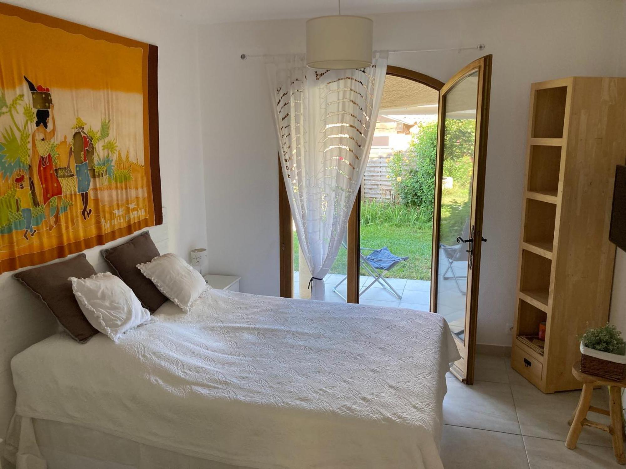 Bed & Breakfast Les Lillas Saint-Jeannet  Exterior photo